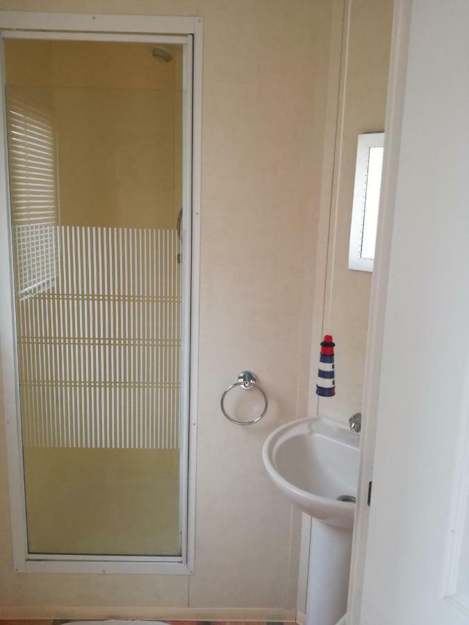 Happy Days Caravan Primrose Valley Filey Exterior photo